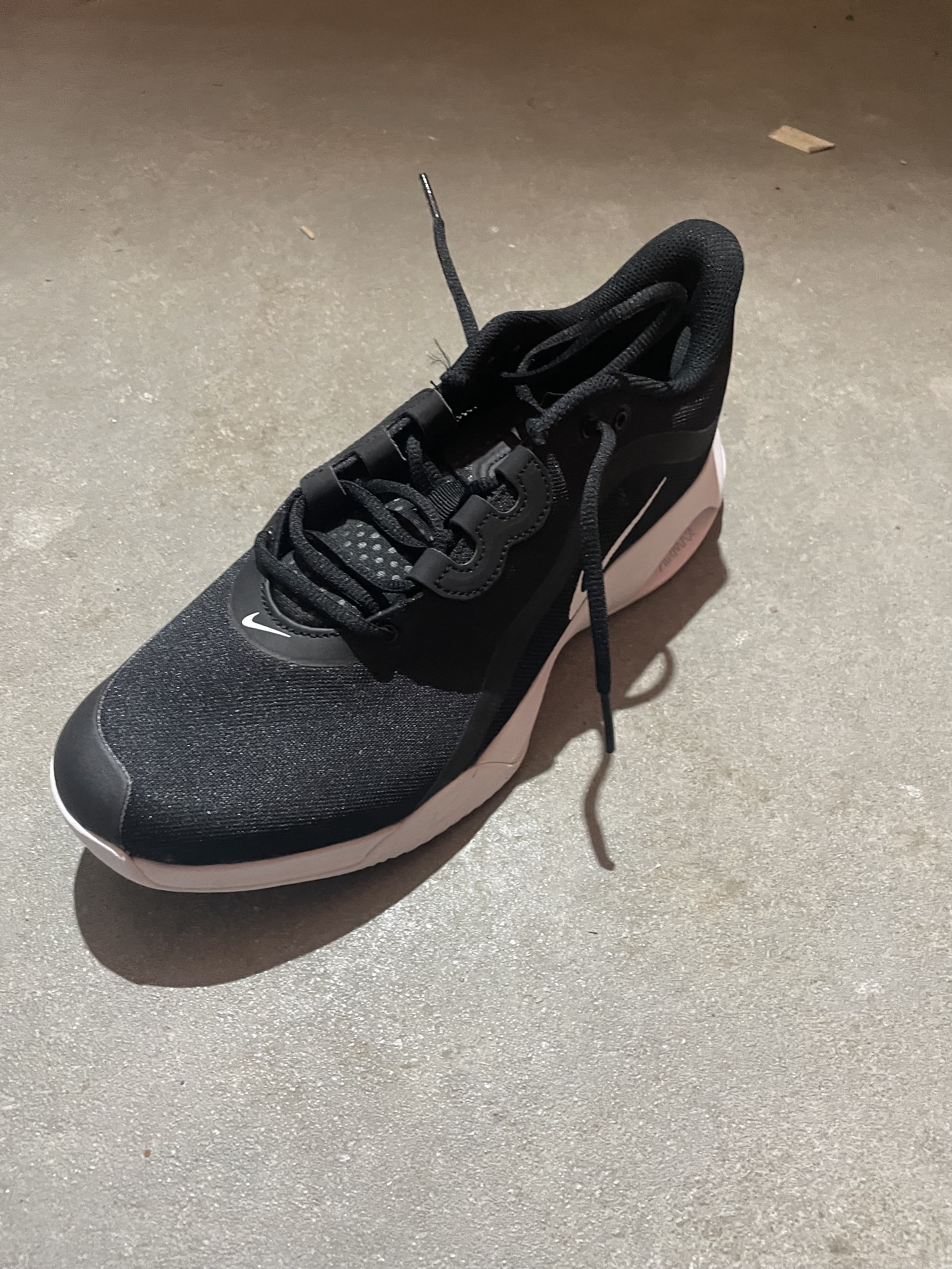 Chaussures de tennis d'occasion ou neuf à très bon prix