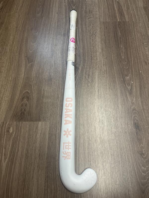 Image de Osaka - Stick de Hockey sur gazon Junior Vision Grow Bow disponible sur ekwip