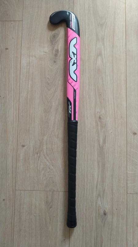 Image de TK - Stick de Hockey Outdoor Total Three Rose disponible sur ekwip