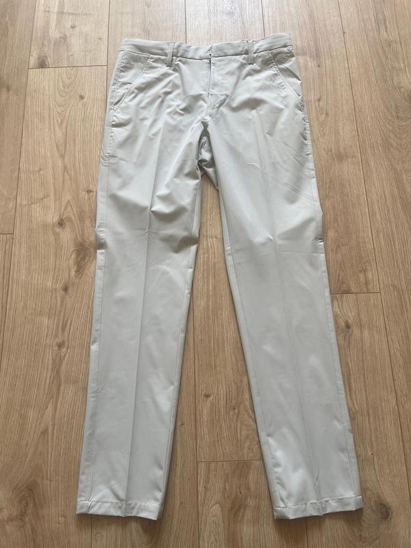 Image de Cross - Vêtement de Golf Pantalon Byron Lux Chino Blanc disponible sur ekwip