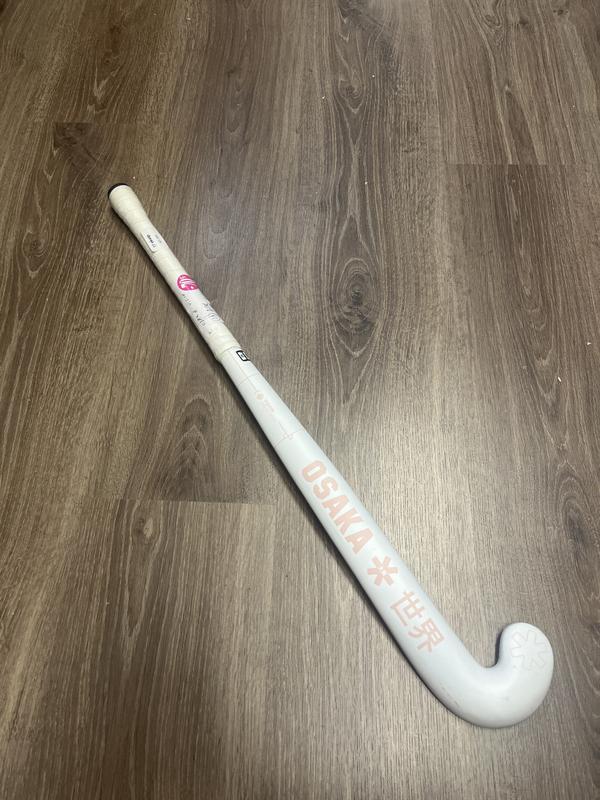 Image de Osaka - Stick de Hockey sur gazon Junior Vision Grow Bow disponible sur ekwip