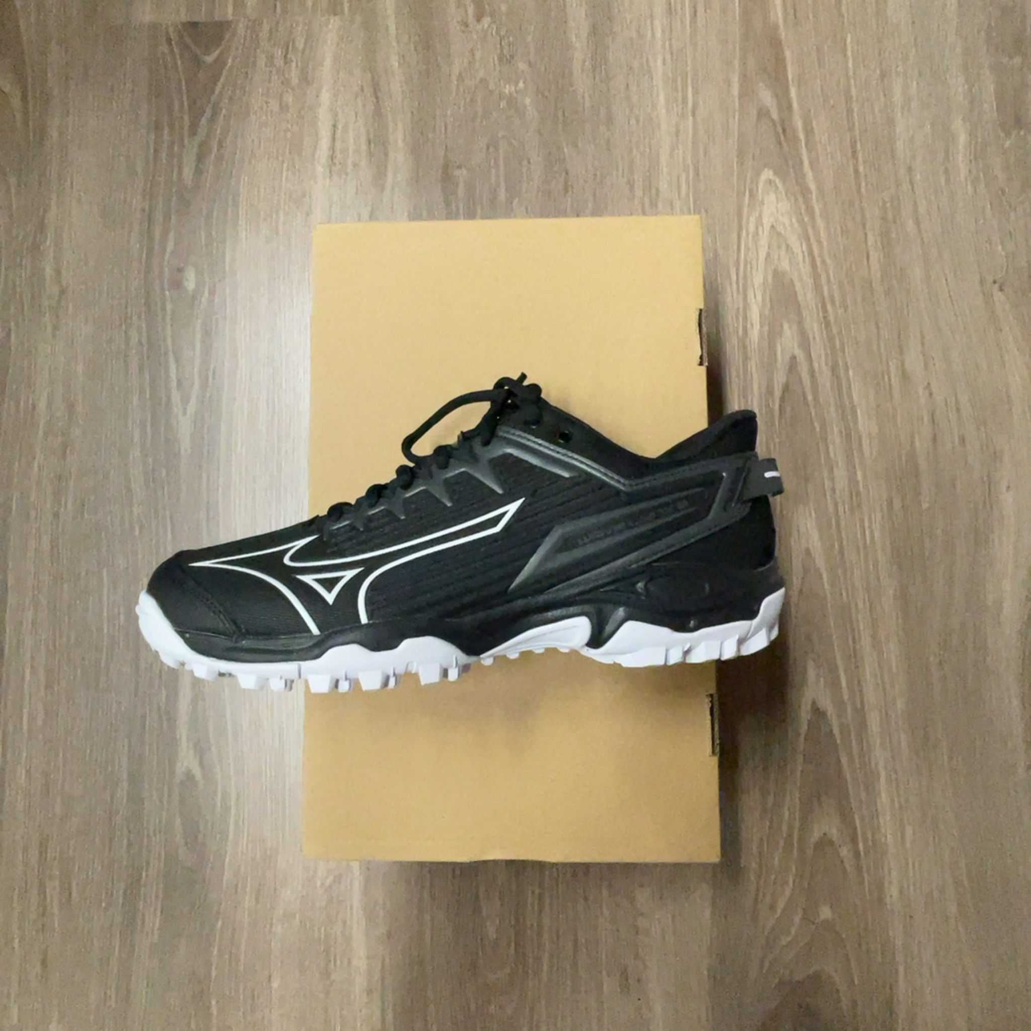 Mizuno - Chaussures de Hockey sur gazon Wave Lynx 2