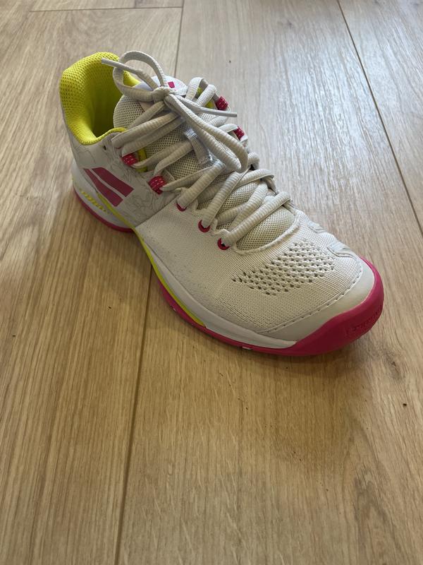 Image de Babolat - Chaussures de Tennis Propulse Blast All Court Blanc/Rose disponible sur ekwip