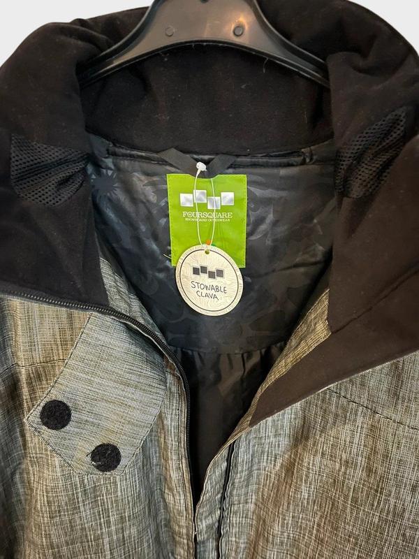 Image de Foursquare - Veste de Ski Insulated Series disponible sur ekwip