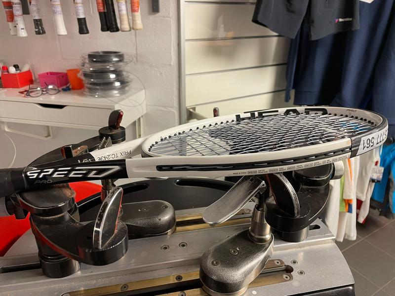 Image de Head - Raquette de Tennis Speed Pro Graphene 360+ disponible sur ekwip