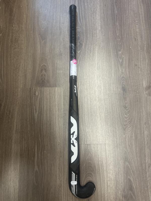 Image de TK - Stick de Hockey sur gazon Junior Total Three Black disponible sur ekwip