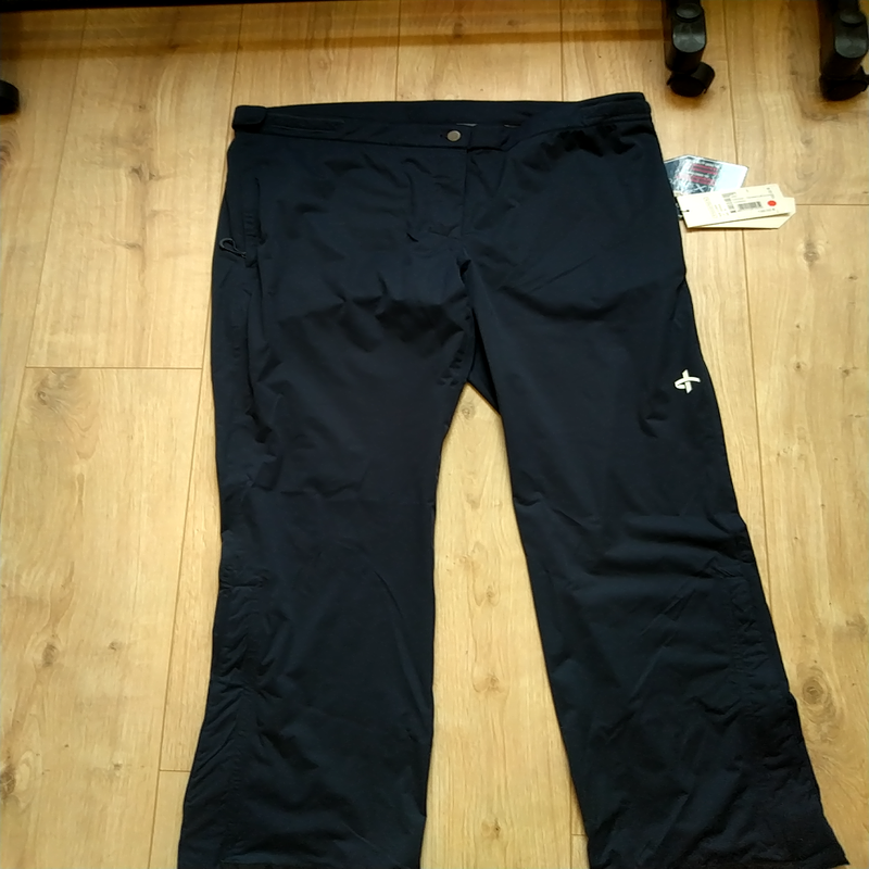 Image de Cross - Vêtement de Golf Pantalon De Pluie Hurricane Noir disponible sur ekwip