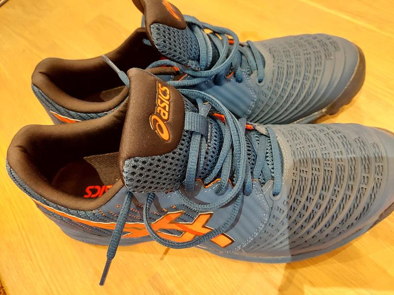 Image de Asics - Chaussures de Hockey Ultimate FF TEST disponible sur ekwip