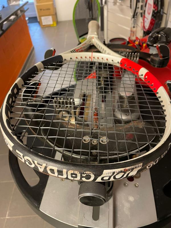 Image de Babolat - Raquette de Tennis Pure Strike 100 disponible sur ekwip