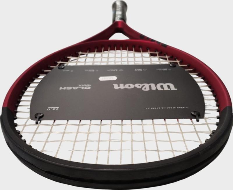 Image de Wilson - Raquette de Tennis Clash 100UL V2 disponible sur ekwip