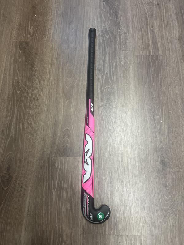 Image de TK - Stick de Hockey sur gazon Junior Total Three Rose disponible sur ekwip