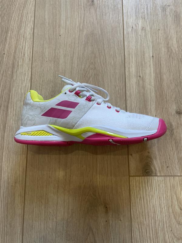 Image de Babolat - Chaussures de Tennis Propulse Blast All Court Blanc/Rose disponible sur ekwip