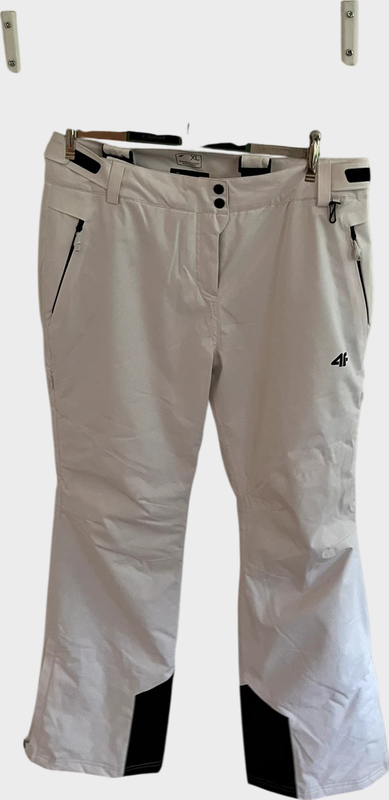 Image de 4F - Pantalon de Ski Dermizax disponible sur ekwip