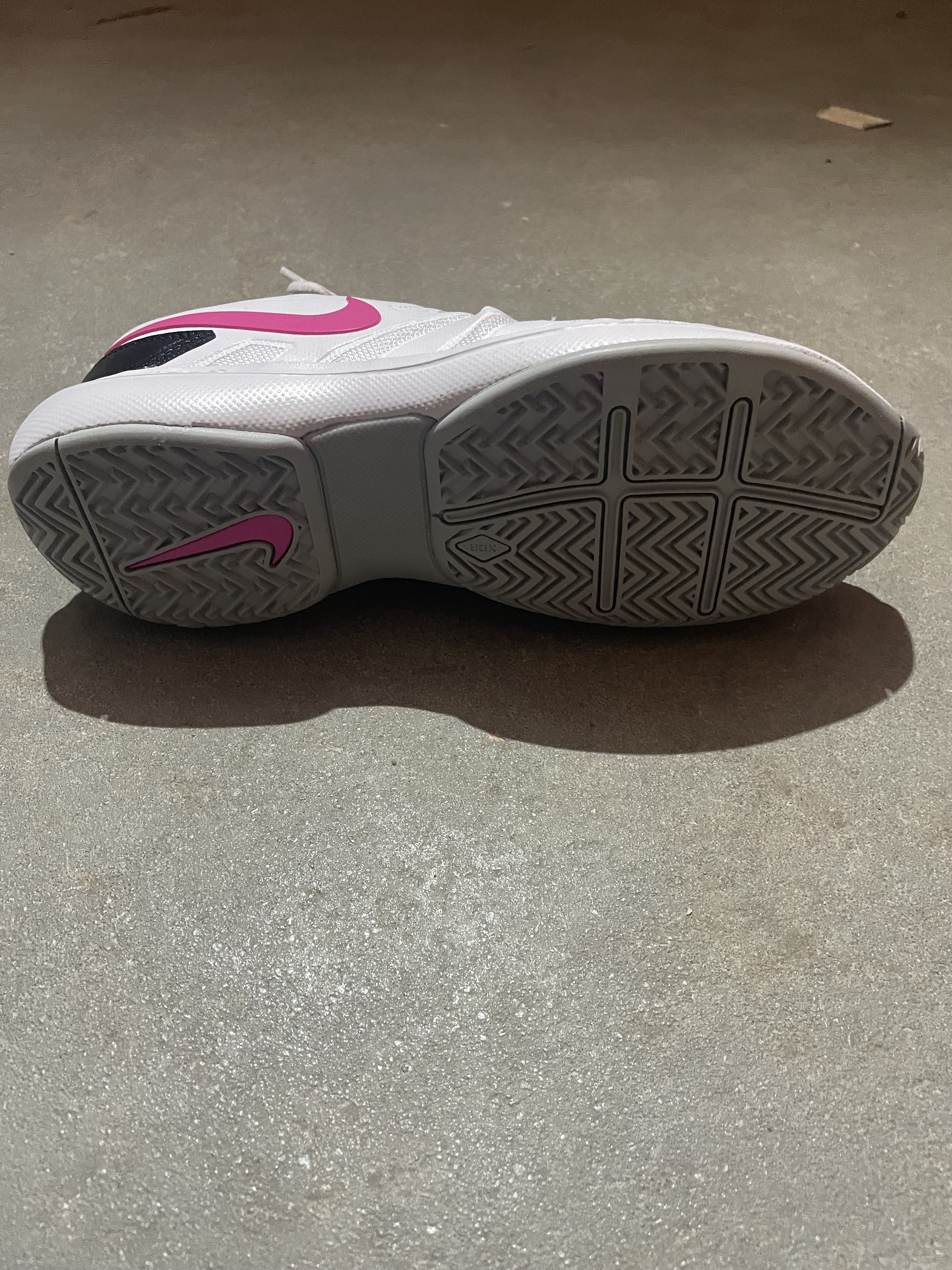 Chaussures de tennis d'occasion ou neuf à très bon prix