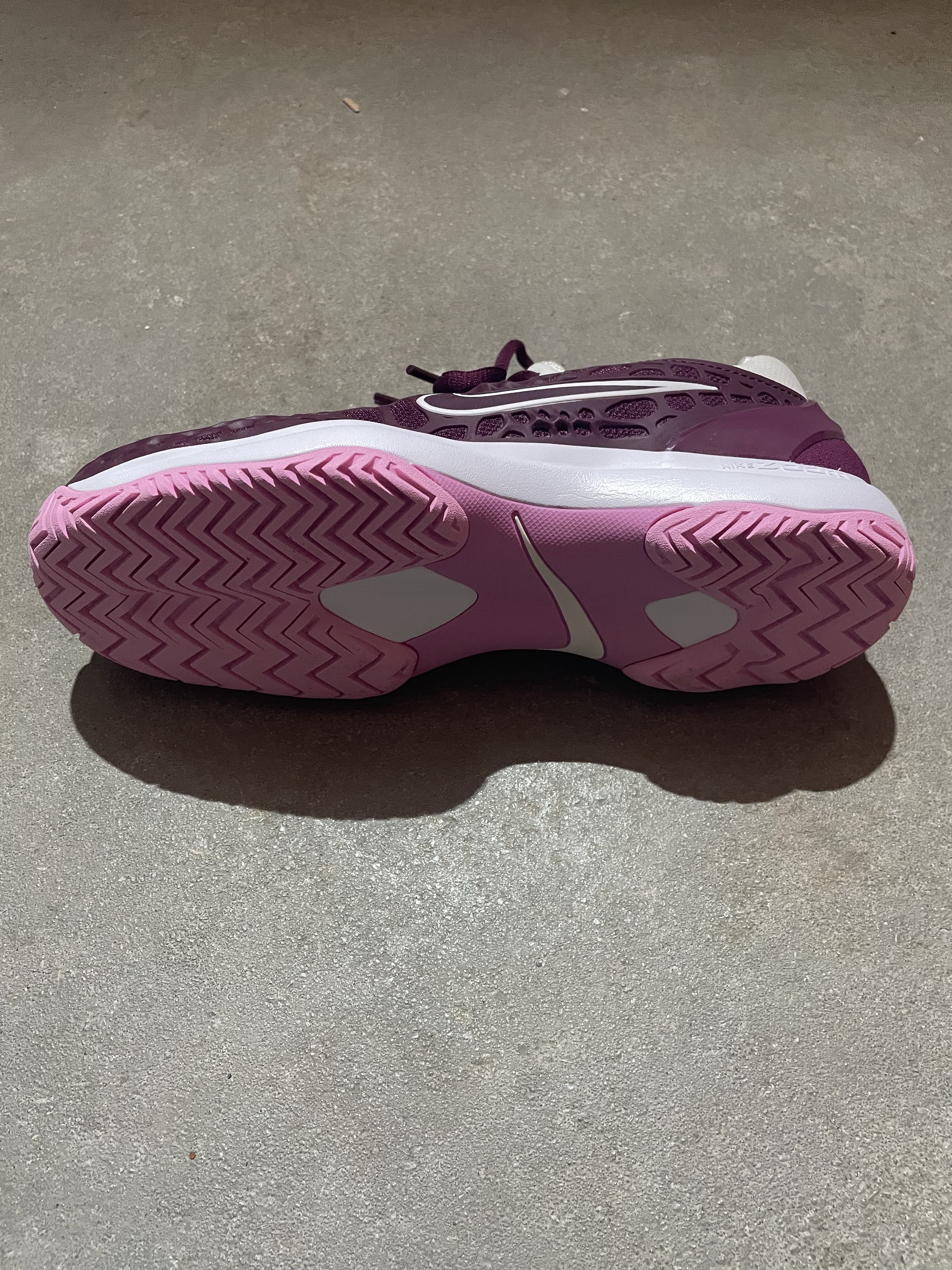 Chaussures de tennis d'occasion ou neuf à très bon prix