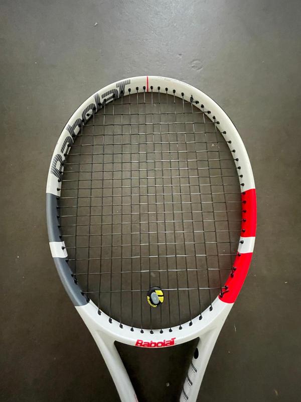 Image de Babolat - Raquette de Tennis Evo Strike disponible sur ekwip