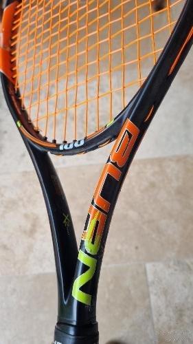 Image de Wilson - Raquette de Tennis Burn 100 disponible sur ekwip