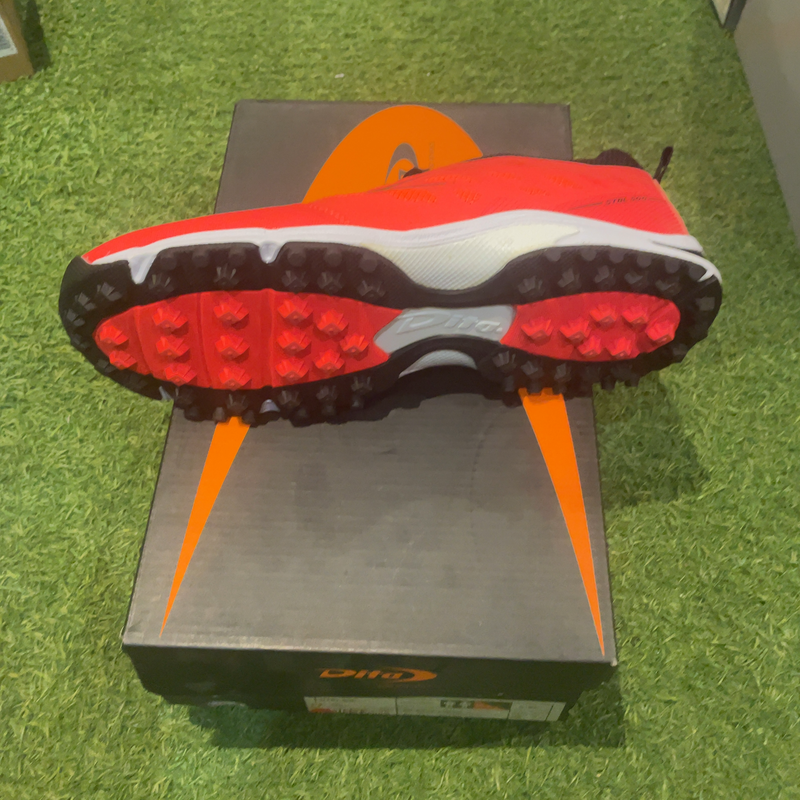 Image de Dita - Chaussures de Hockey STBL 500 Orange/Noir disponible sur ekwip