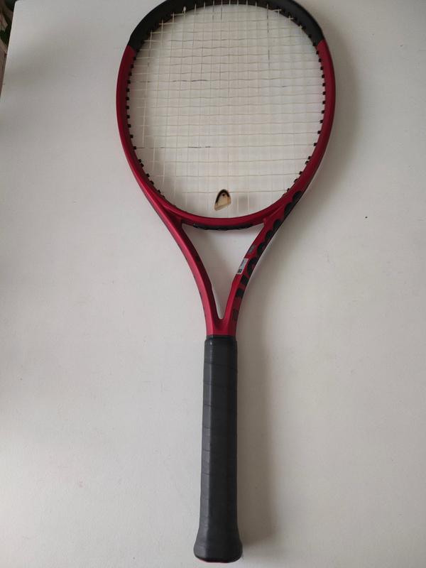 Image de Wilson - Raquette de Tennis Clash 108 V2 disponible sur ekwip