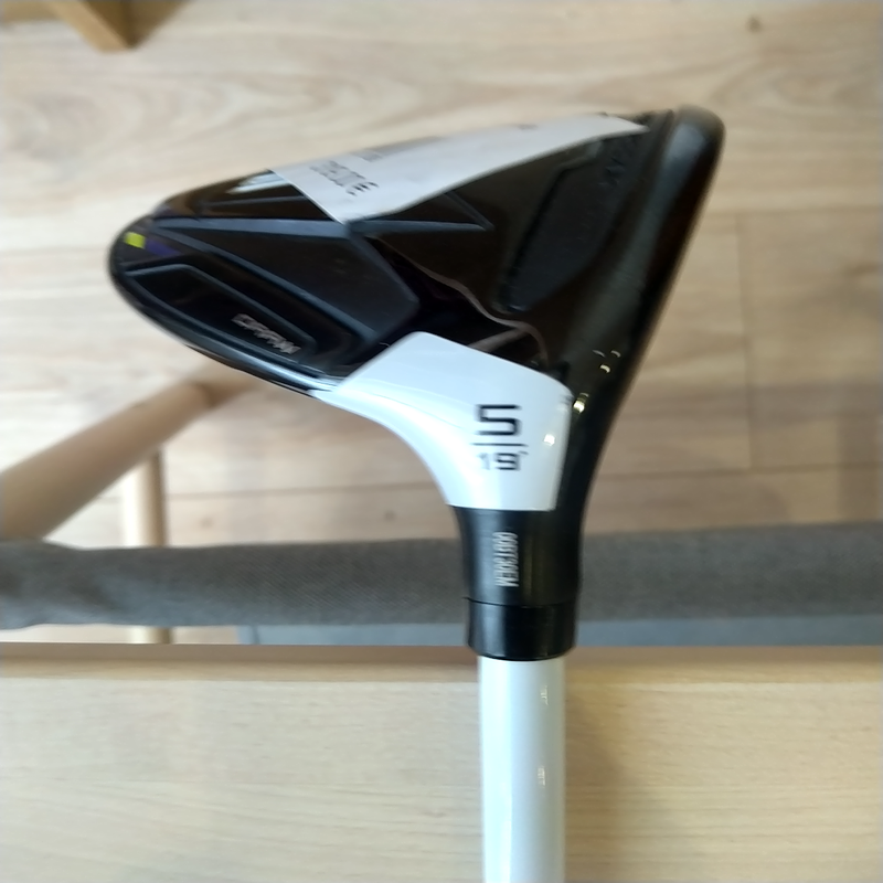 Image de TaylorMade - Bois de parcours 5 Sim2 Max Fairway (19°) disponible sur ekwip