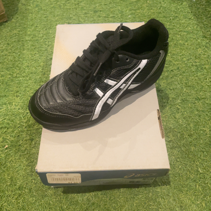 Image de Asics - Chaussures de Hockey Sinic turf GS Noir disponible sur ekwip