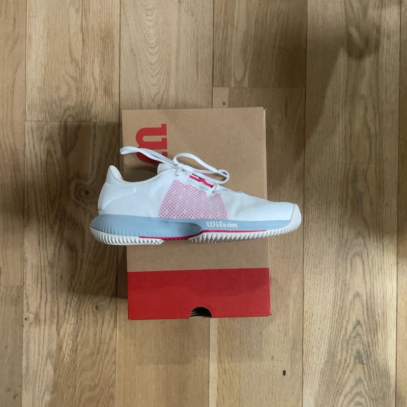 Image de Wilson - Chaussures de Tennis Kaos Swift W White disponible sur ekwip