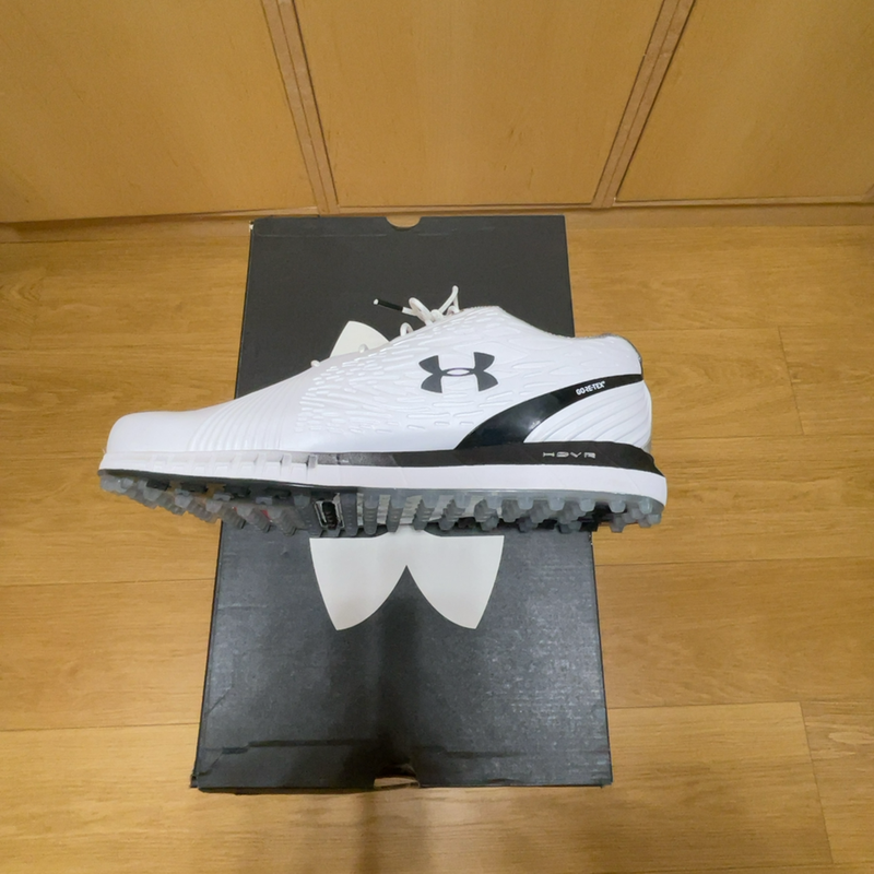 Image de Under Armour - Chaussures de Golf Hovr Show Sl Gtx E Blanc disponible sur ekwip